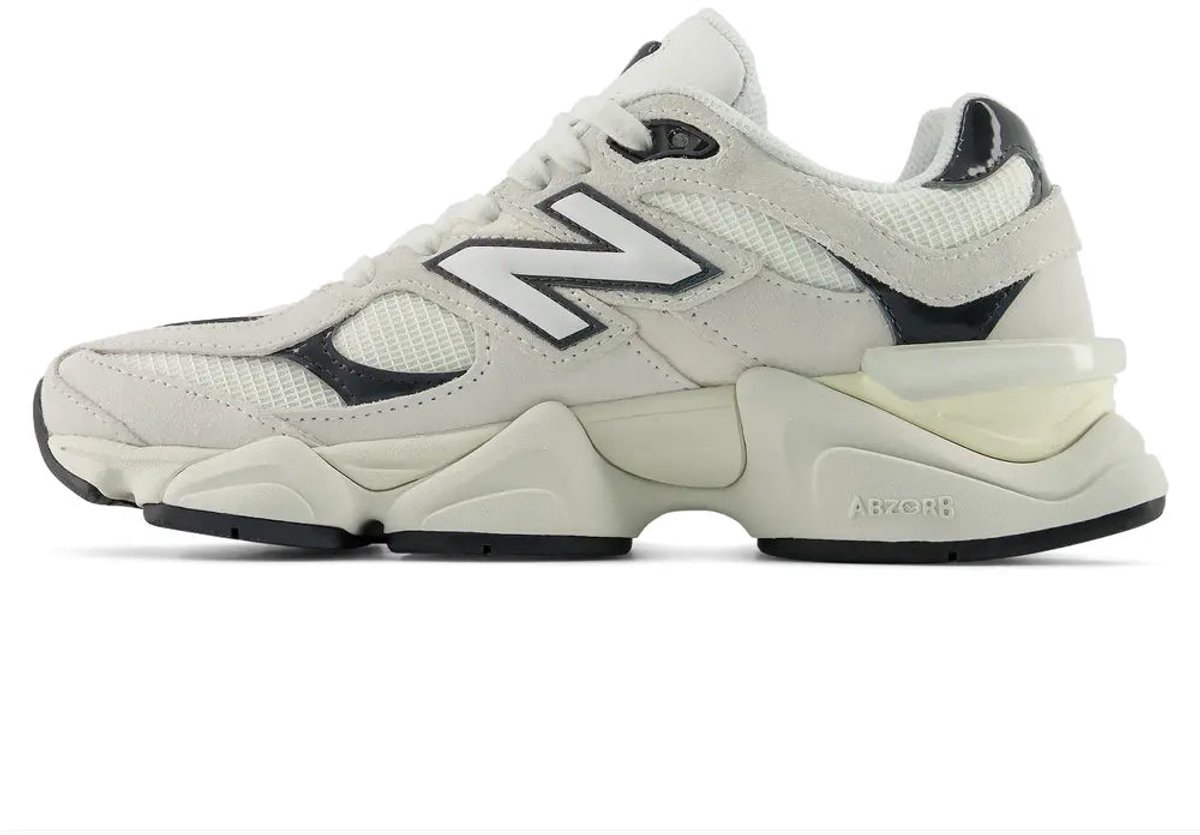 New Balance 9060 Unisex Reflection Sea Salt Wit