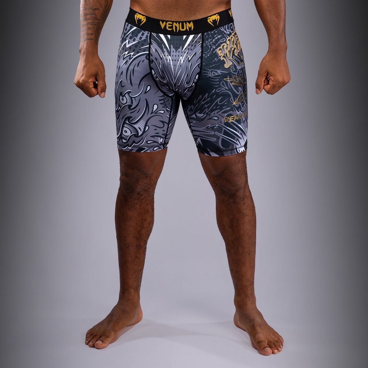 Venum Wolf Atak Vale Tudo Shorts - Zwart/Grijs | Lichtgewicht & Duurzame MMA en BJJ Compressieshort - S