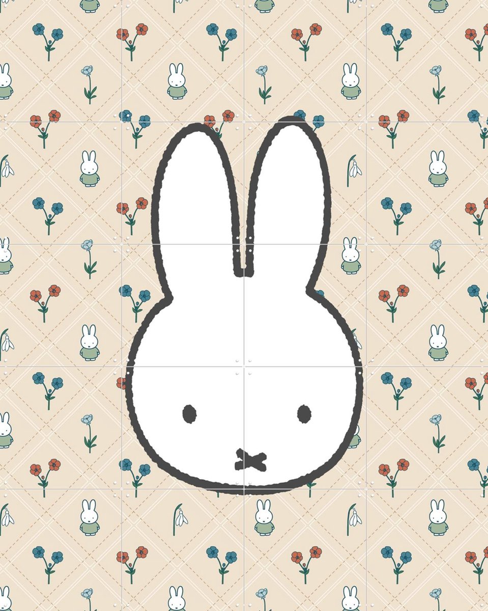 IXXI Nijntje met Bloemenpatroon Beige, Nijntje - 80 x 100 cm - Gratis ophangtool - Grote wanddecoratie en posters - Speels, Cartoonesk, Babykamer