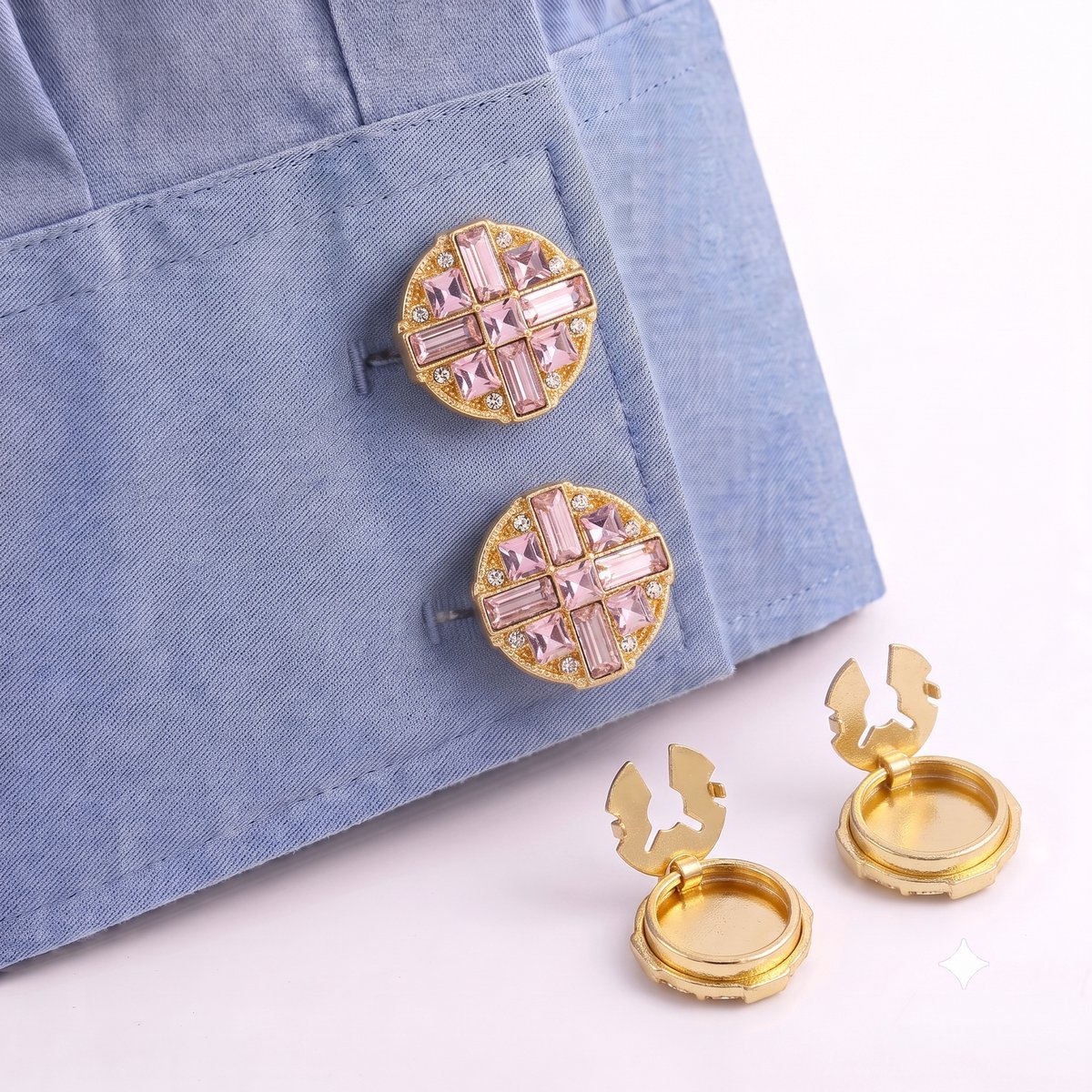 Button Covers Set van 2 - Knoop Covers voor Overhemden & Blouses - Geometrisch Motief met Baguette Kristallen - Manchetknopen Alternatief - Accessoires Cadeau - Roze
