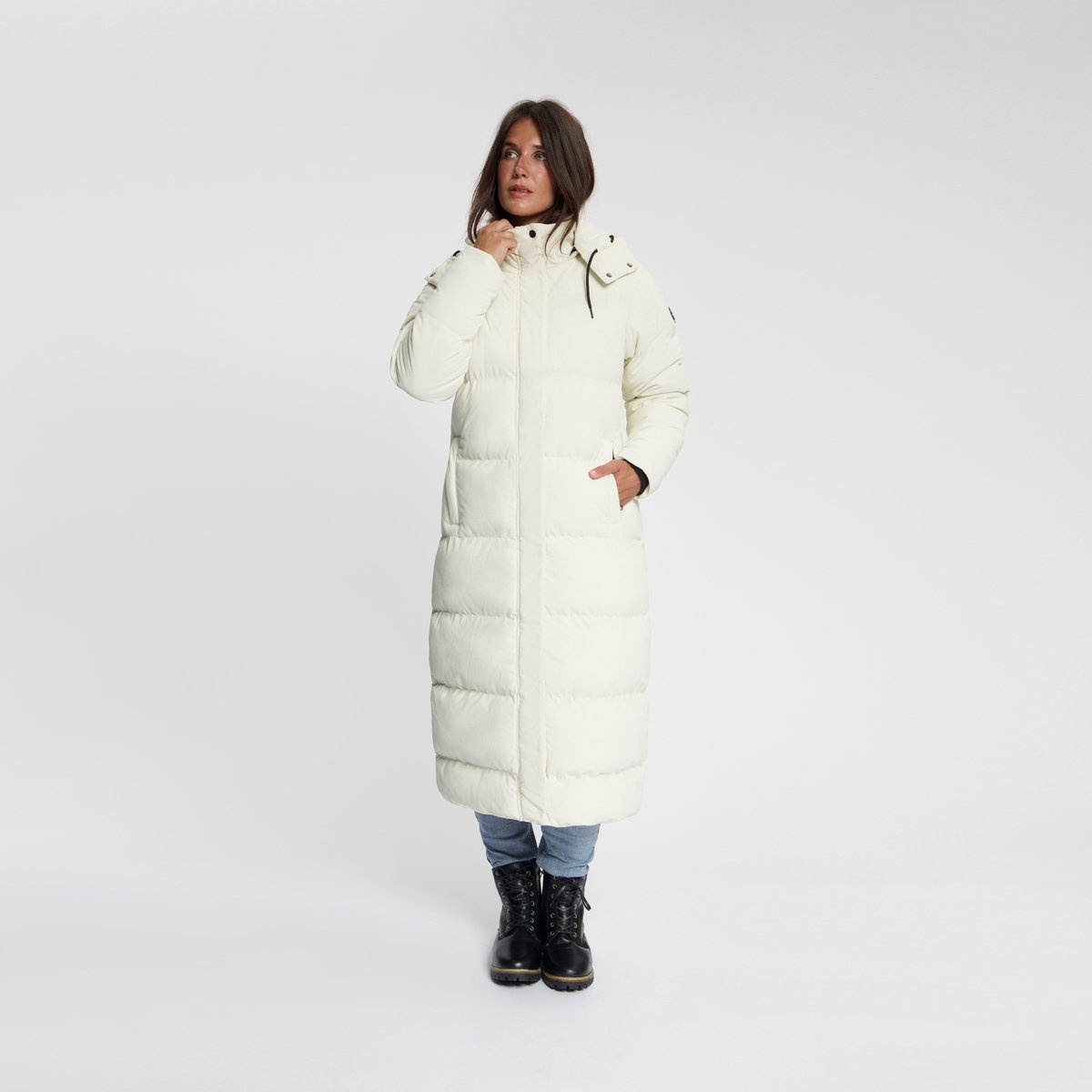 Travelin’ Unni Dames Puffer winterjas Corduroy Gebroken Creme