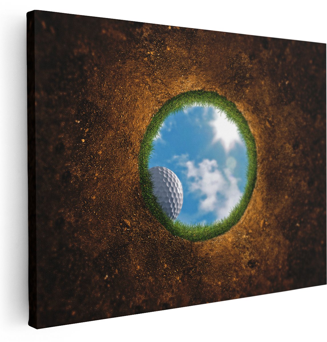 Artaza Canvas Schilderij Golfbal op de Rand - Golfen - 160x120 cm - Groot - Wanddecoratie Woonkamer - Schilderijen - Muurdecoratie