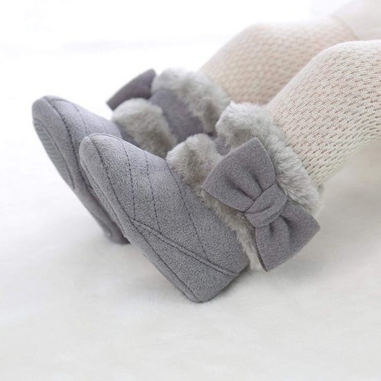 Warme Baby Slofjes met Antislip Zool en Knopen - Zachte Winterschoenen voor Peuters — afbeelding 2