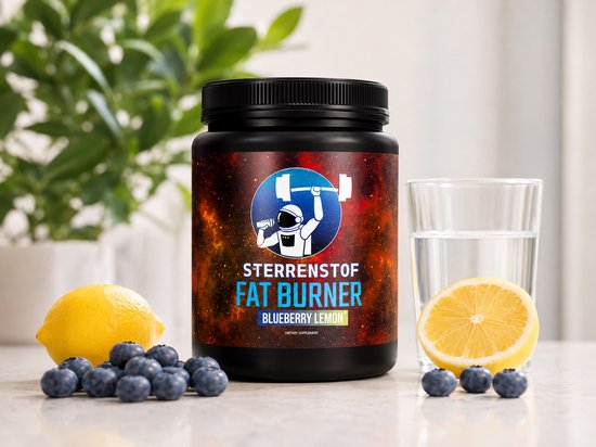 Zwarte pot "Sterrenstof Fat Burner Blueberry Lemon" met astronaut en dumbbell logo. Naast de pot liggen bosbessen en citroenpartjes.