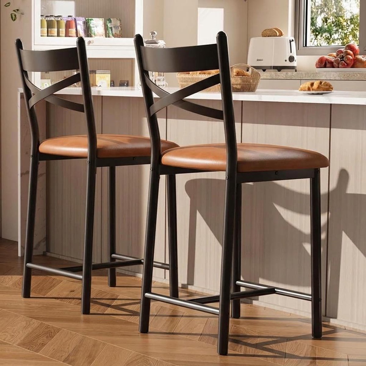 Moderne set barstoelen – gestoffeerde stoelen voor aanrecht hoogte met rugleuning en dikke PU-leder zitting, robuust zwaar belastbaar metalen frame, geschikt voor keukeneiland, eetkamer, bistro en restaurant, vintage zwart en goud