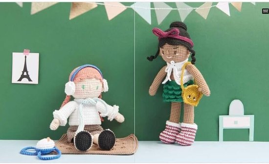 Crochetboek Poppen - Breiboek Amigurumi - Haken Leren - 2 Poppen 4 Outfits - 36 Pagina's - Multicolor — afbeelding 2