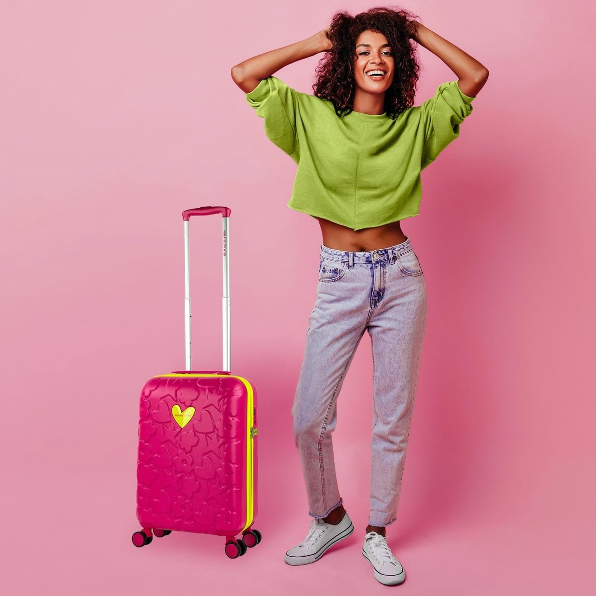 SnelShoppen - Ruimbagage 55x40x20 cm - Stijve Trolley Handbagage met Wielen - Lichtgewicht Koffer voor Korte Reizen - Compatibel met Ryanair - Fuchsia