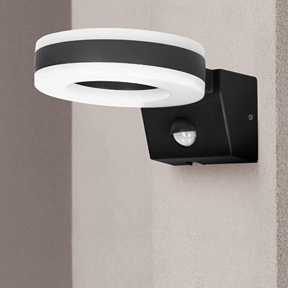 LED Buitenlamp met Bewegingssensor - Zwart - Wandlamp - Energiezuinig en Duurzaam - Voor Binnen en Buiten