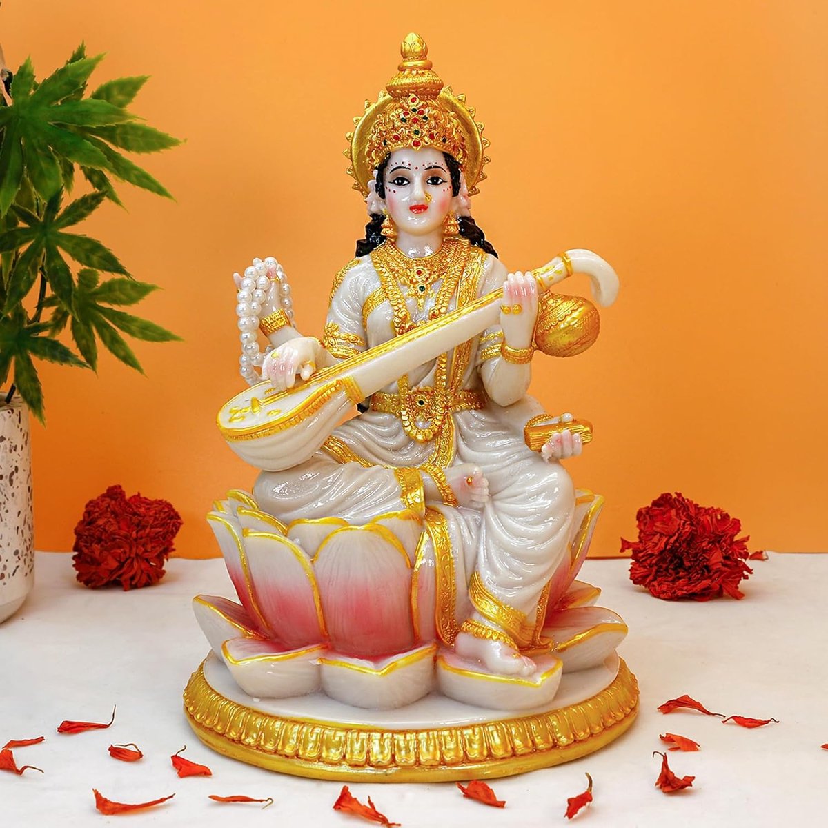 SnelShoppen - Hindu Godin Saraswati Beeld - 22 cm Hoge Marmerlook Grote Indiase Idol Saraswati Beeldje - Diwali Murti Pooja Sculptuur voor Thuis Kanto
