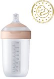 Biberon Difrax LOVI rose avec tétine Mammafeel, capacité 250ml, avec graduations claires jusqu'à 250ml et un INNOVATION AWARD.