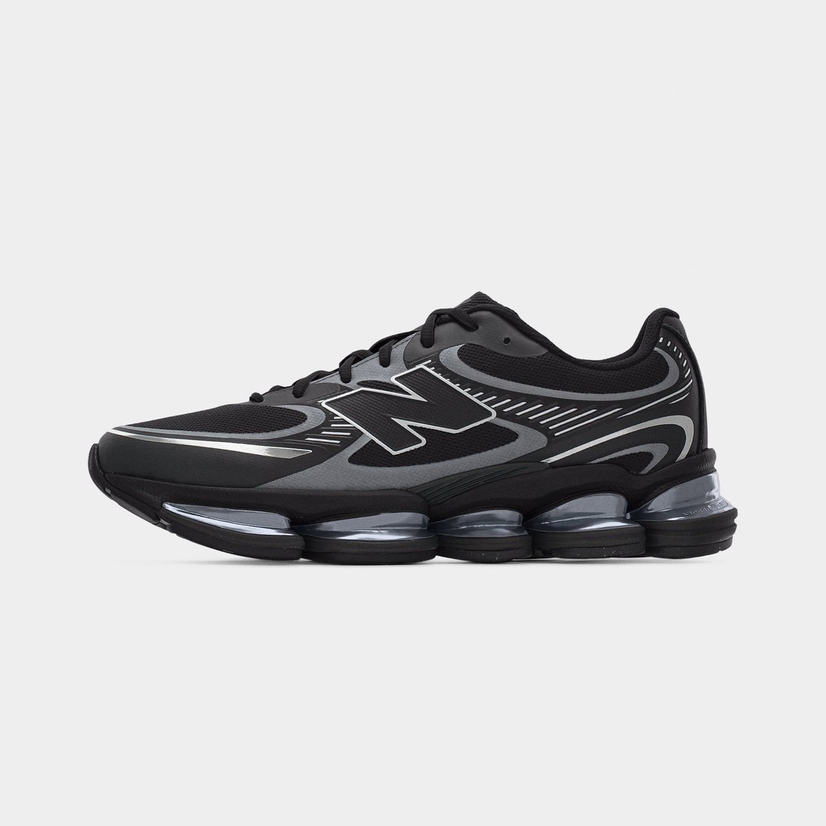 New Balance 2000 - Unisex - Black Silver Metallic - Maat EU 45