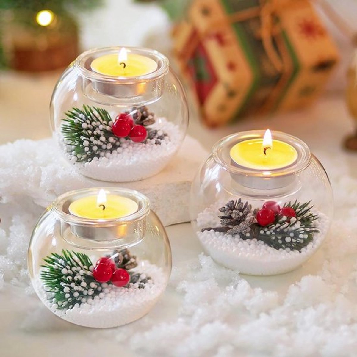 Set van 3 Decoratieve Theelichthouders voor Kerstmis met Rode Bessen en Dennenappels - Perfecte Tafeldecoratie en Cadeau voor Feestelijke Gelegenheden