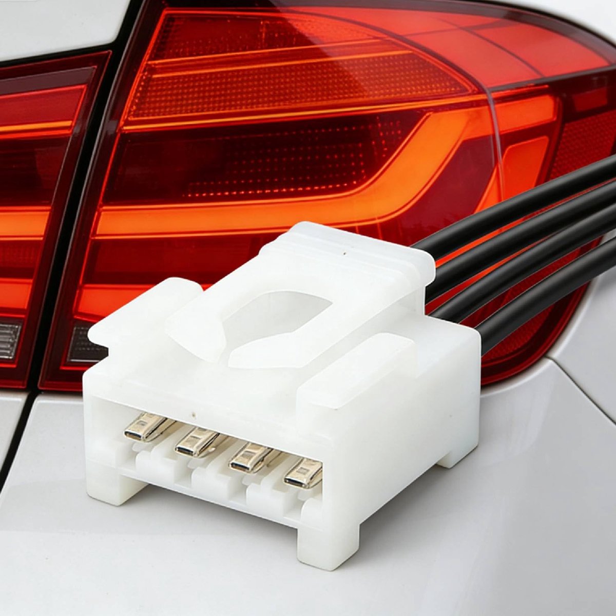 SnelShoppen - Tissting Achterlicht Connector 4-Pins Draadboom Stekker Vervanging voor Auto 147 156 159 2020-2021