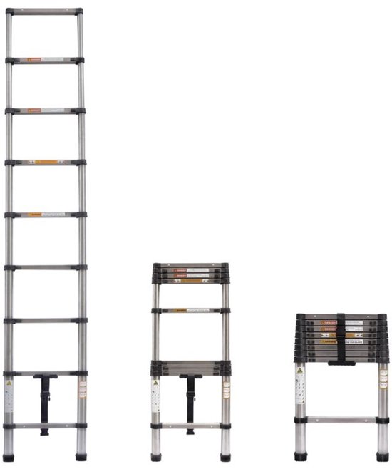 Drie aluminium telescopische ladders van verschillende lengtes, één volledig uitgeschoven, twee gesloten.