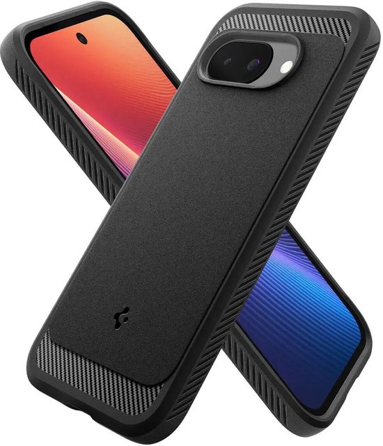 Zwarte telefoonhoes met carbon fiber accenten en een mat oppervlak. Telefoon met rood-paars scherm is zichtbaar.
