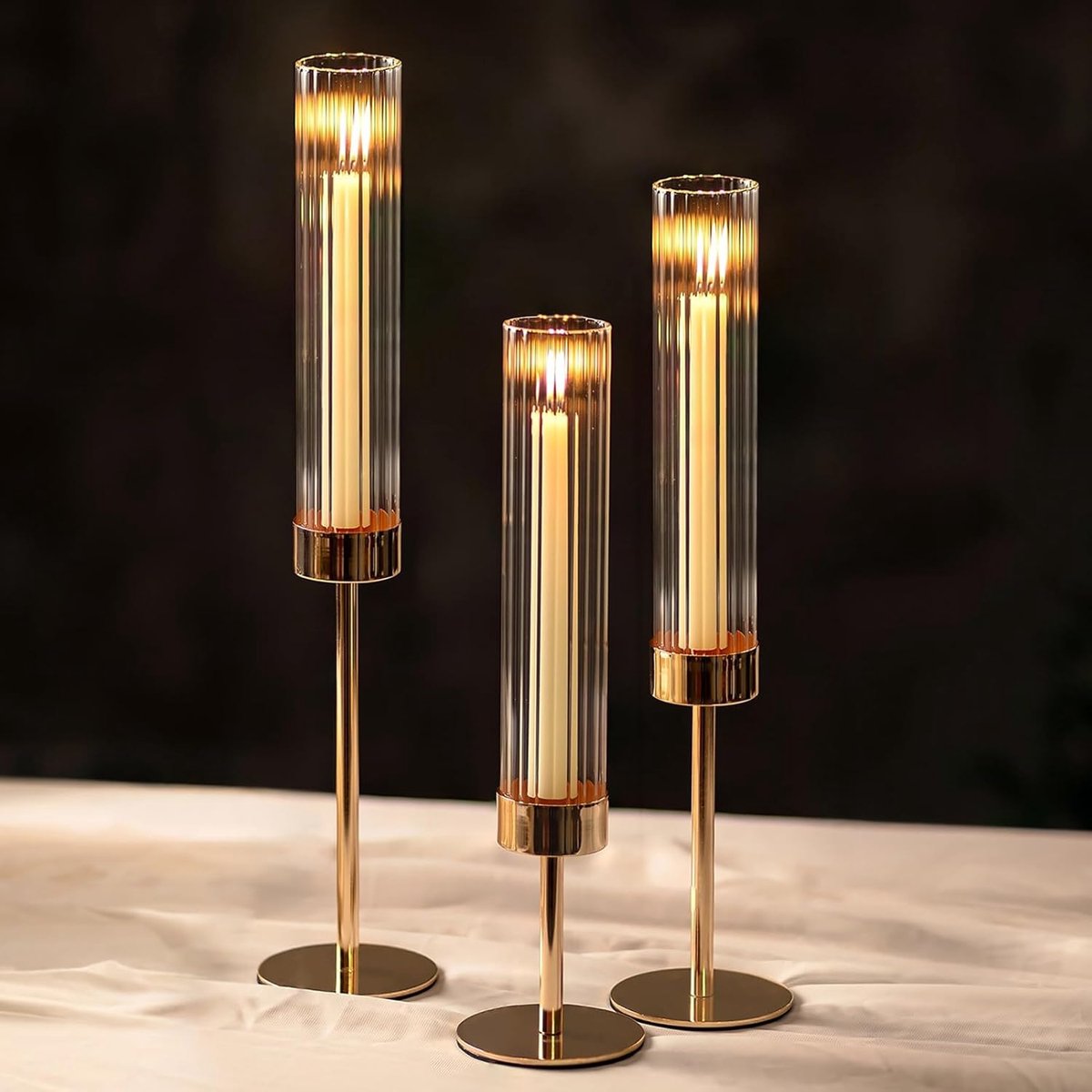 Thijox - Set van 3 Verre Bougeoirs Cylindrisch - Elegante Kandelaren voor Tafeldecoratie - Goudmetalen Basis - Perfect voor Bruiloften, Feesten en Din