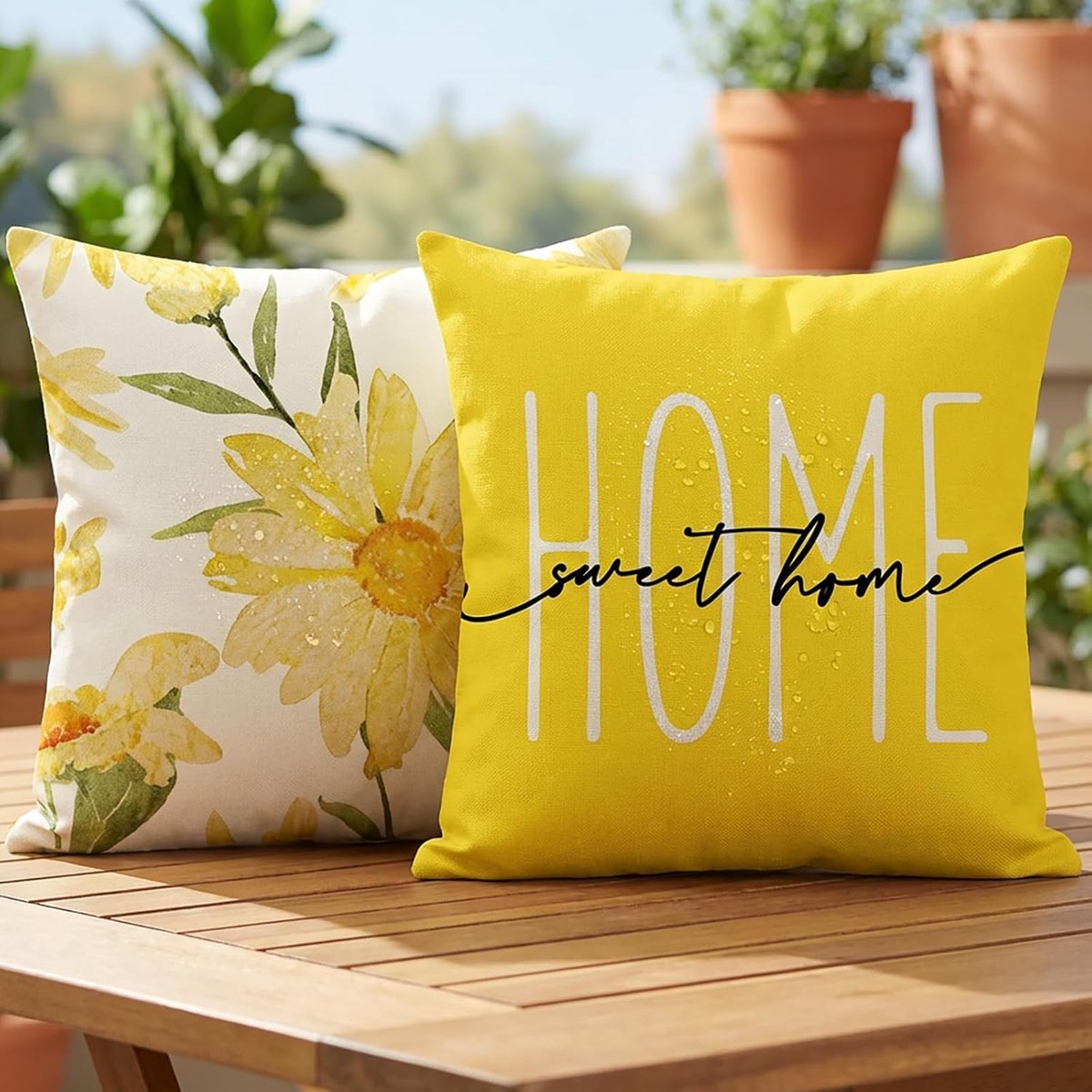 SnelShoppen - Waterdichte Chrysant Kussenhoes 50 x 50 cm Set van 2 met 'Home Sweet Home' Print - Gele Bloemen op Geel - Zomer Buiten Leinen - Voor Tui