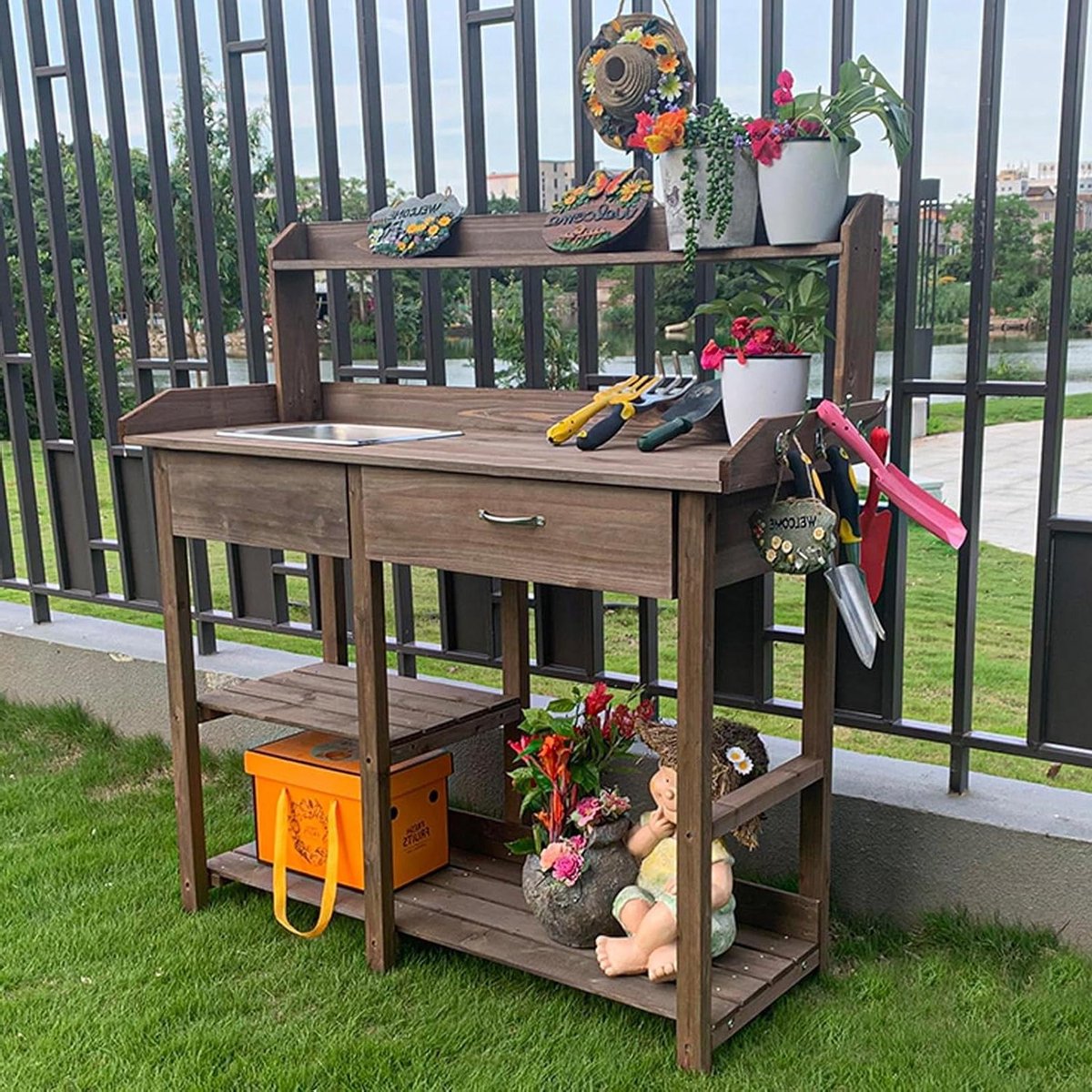Plantentafel Met Laden - Tuinwerkplek Buiten - Planten Verzorgen - Massief Hout - 117 cm Lengte - Bruin