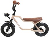 Beige loopfiets met bruin gestikt zadel, zwarte handvatten en werkende koplamp. Met witte strepen op het frame.