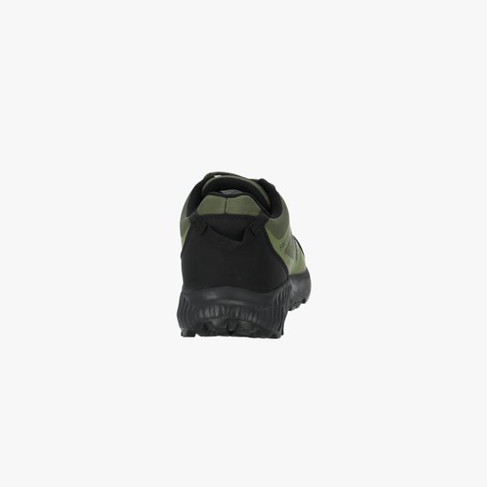 Groene wandelschoen met zwarte zool en achterkant. Gemaakt van mesh.