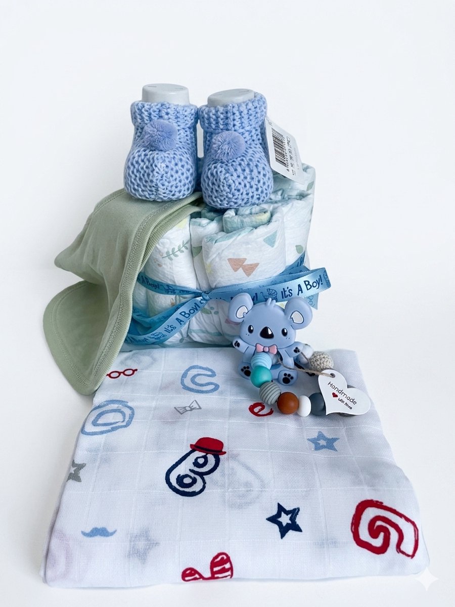 Luiertaart | Jongens | Handgemaakte bijtring | Babyslofjes | Katoenen hydrofiele doek | Slabbetje | Kraamcadeau | Babyshower