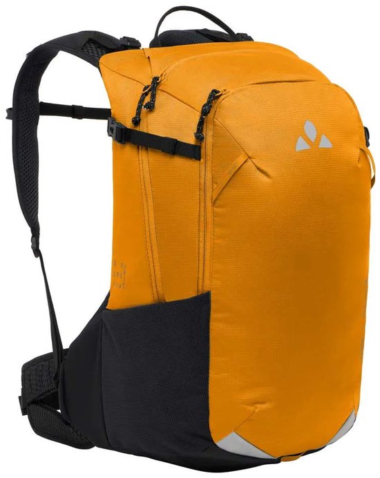 Oranje rugzak met zwarte schouderbanden en heupband.