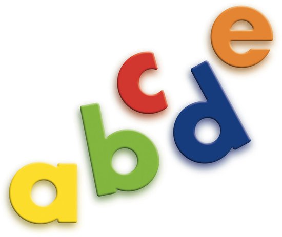 Gekleurde magnetische kleine letters a, b, c, d, e.