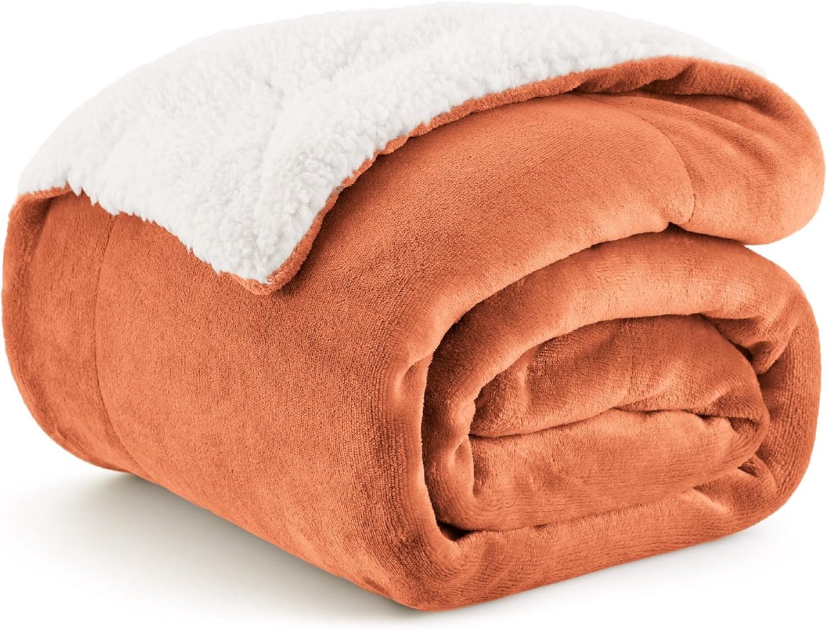 Knuffeldeken Sherpa - Woondeken Plaid - Op de Bank - Extra Warm en Zacht - 150 x 200 cm - Oranje