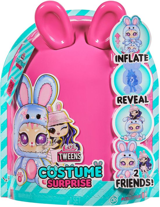 Grote roze verpakking met konijnenoren, met afbeeldingen van poppen en "Costume Surprise" tekst.