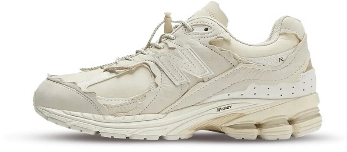 New Balance 2002R Protection Pack ‘Sandstone’ . Wit