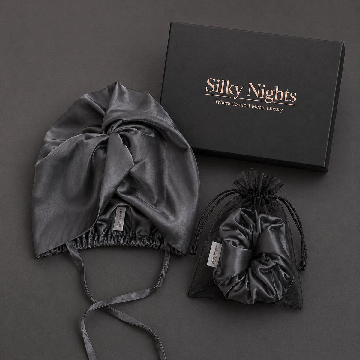 Silky Nights® Dubbelzijdige Zijden Bonnet + Scrunchie Set - 100% Moerbei Zijde Bonnet – 19 Momme – Verstelbaar – Zachte & Stralende Haarverzorging – Haarnetjes - Charcoal Kleur – Unisex