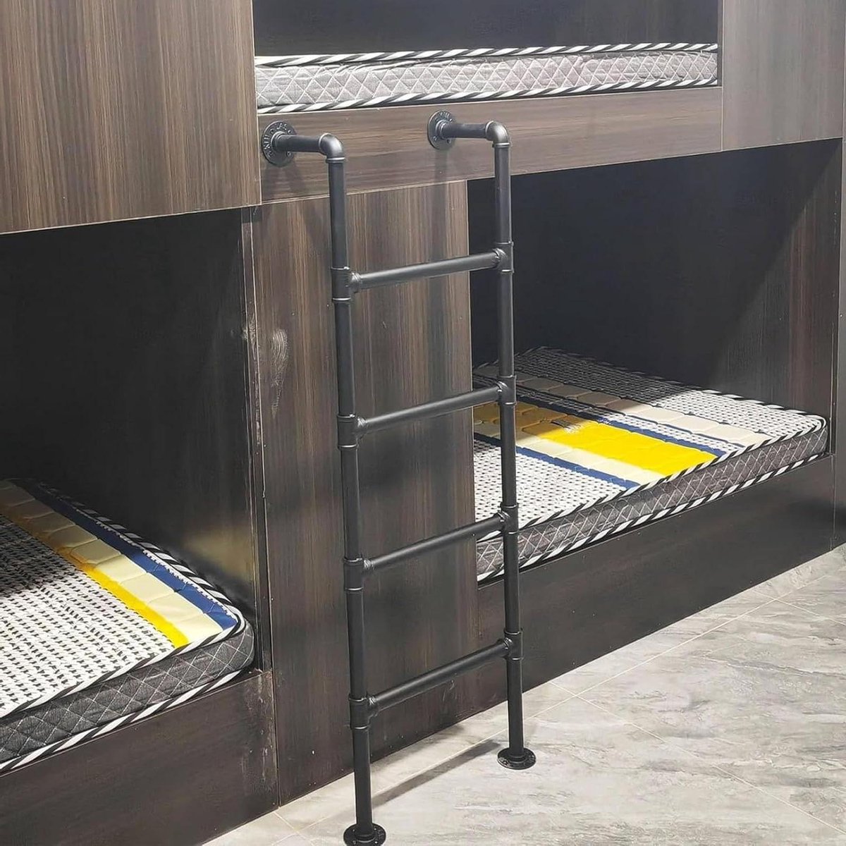 Instapladder Metaal - Hoogslaper Ladder - Veilige Toegang - Stevig Verzinkt Staal - 38 cm Breed - Zwart