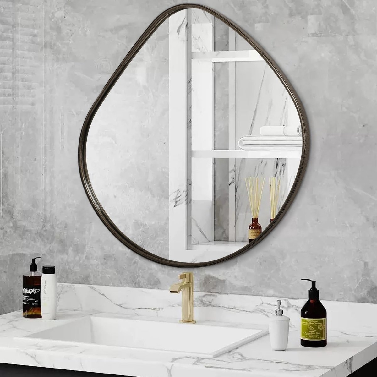 Moderne Asymmetrische Wandspiegel voor Badkamer en Woonkamer - Unieke Decoratie met Bronzen Afwerking en Irreguliere Vormen