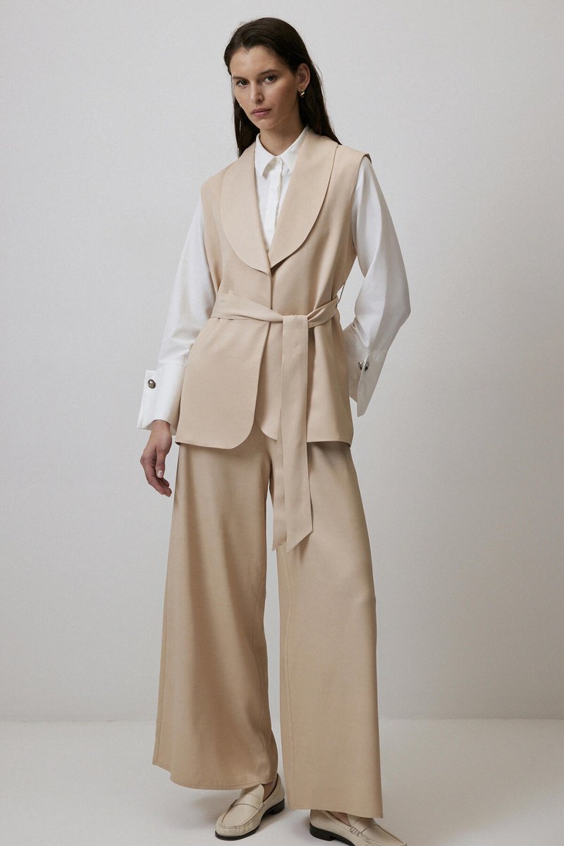 Touché Privé - Satijnen set van gilet en broek - Beige - Dames