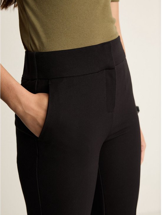 Next - Dames - Bootcut maatsnitbroek - Zwart