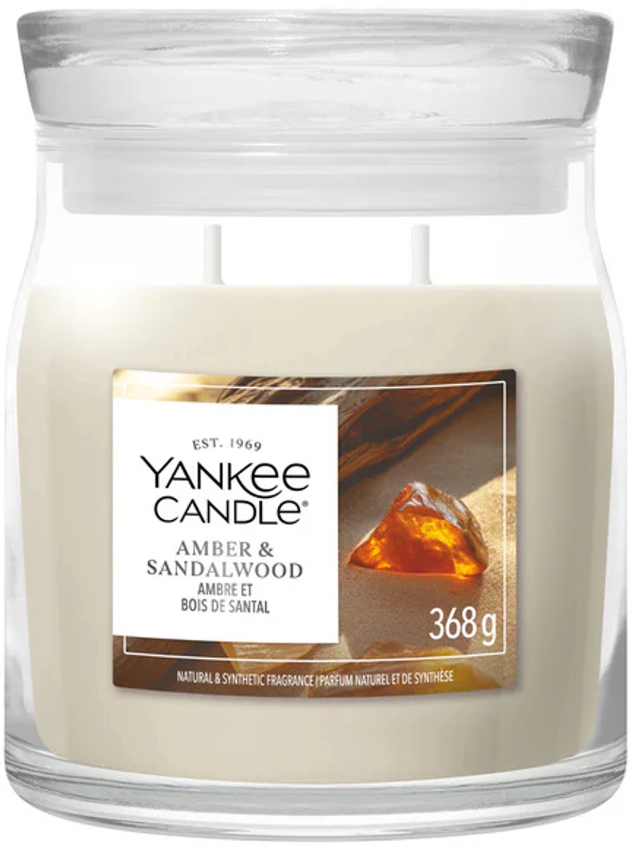 Yankee Candle Amber & Sandalwood Medium Geurkaars - 50 branduren - 2 lonten Beige