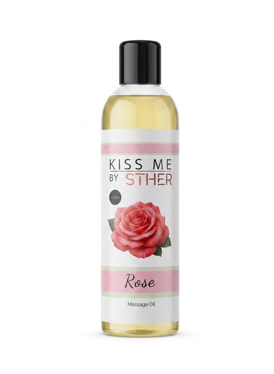 Fles "Kiss Me by Sther" Rose massageolie met een rozenafbeelding op het etiket.