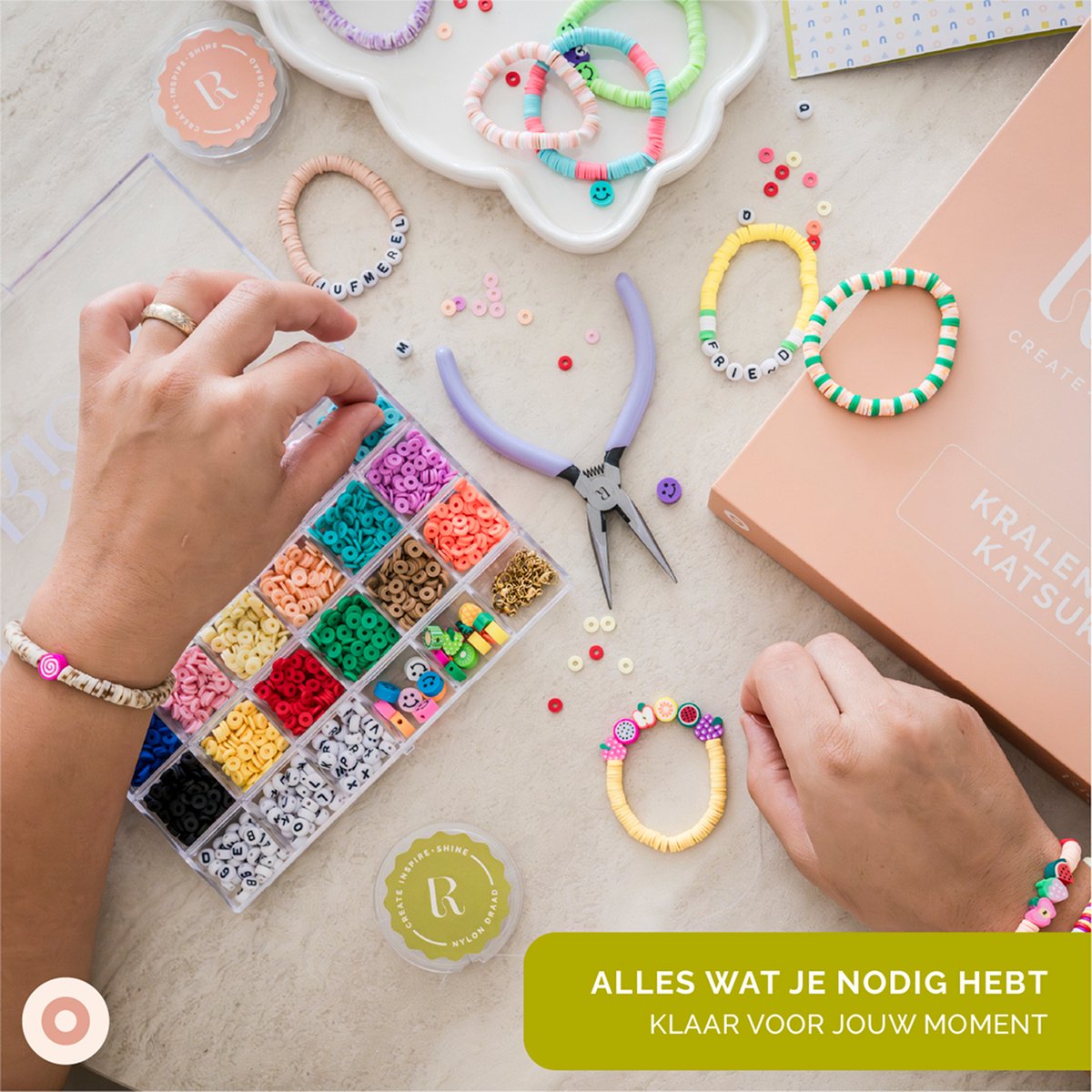 Richly® Kralen set Katsuki - Armbandjes maken meisjes - gratis E-BOOK - 6 Bedels - Sieraden Maken - Letterkralen - Kralen ketting - Knutselen meisjes - Gouden RVS-accessoires — afbeelding 11
