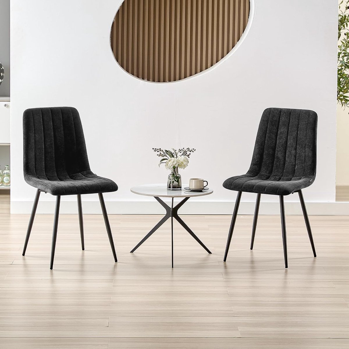 Luxe Comfort Eetkamerstoelen Set van 2 – Hoge Rugleuning Gestoffeerd met Metalen Onderstel 47x44x89 cm Zwart