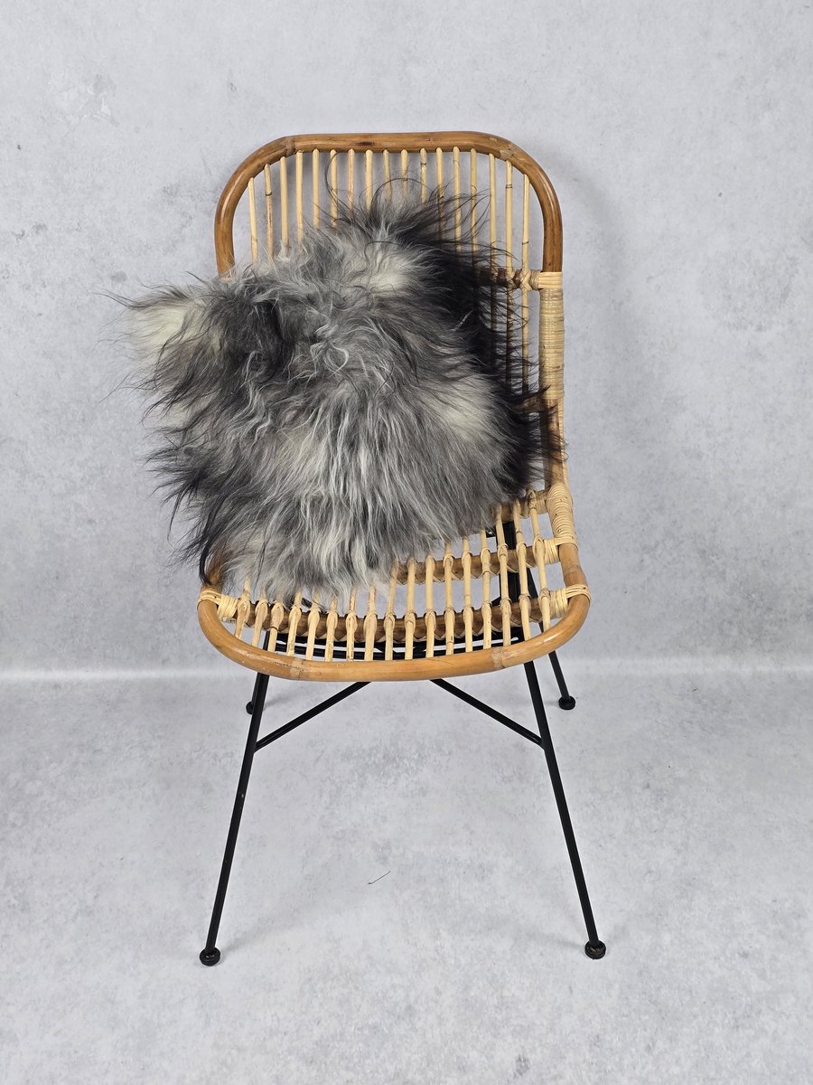 Kussen – Schapenvacht – IJslands – Exclusieve collectie – Woondecoratie – Grijs, Zwart, Wit – 100% echt natuurlijke wollen vacht – 40x40 cm
