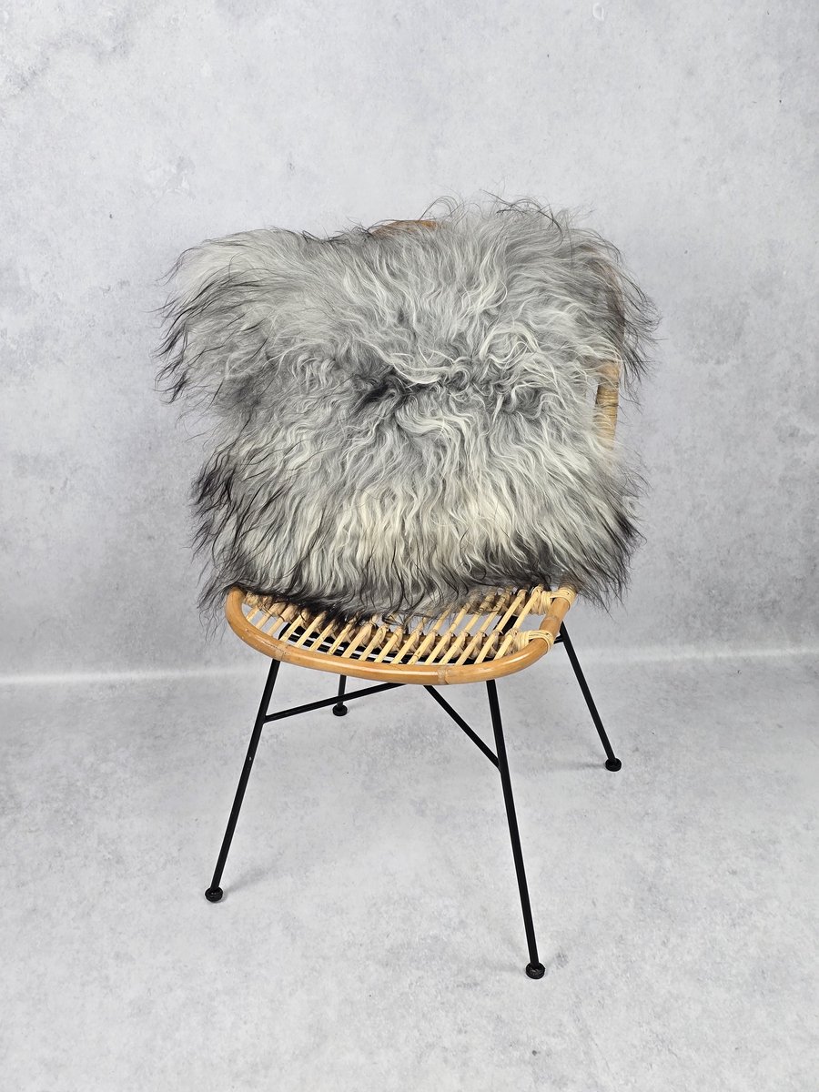 Kussen – Schapenvacht – IJslands – Exclusieve collectie – Woondecoratie – Bruin, Grijs – 100% echt natuurlijke wollen vacht – 50x50 cm