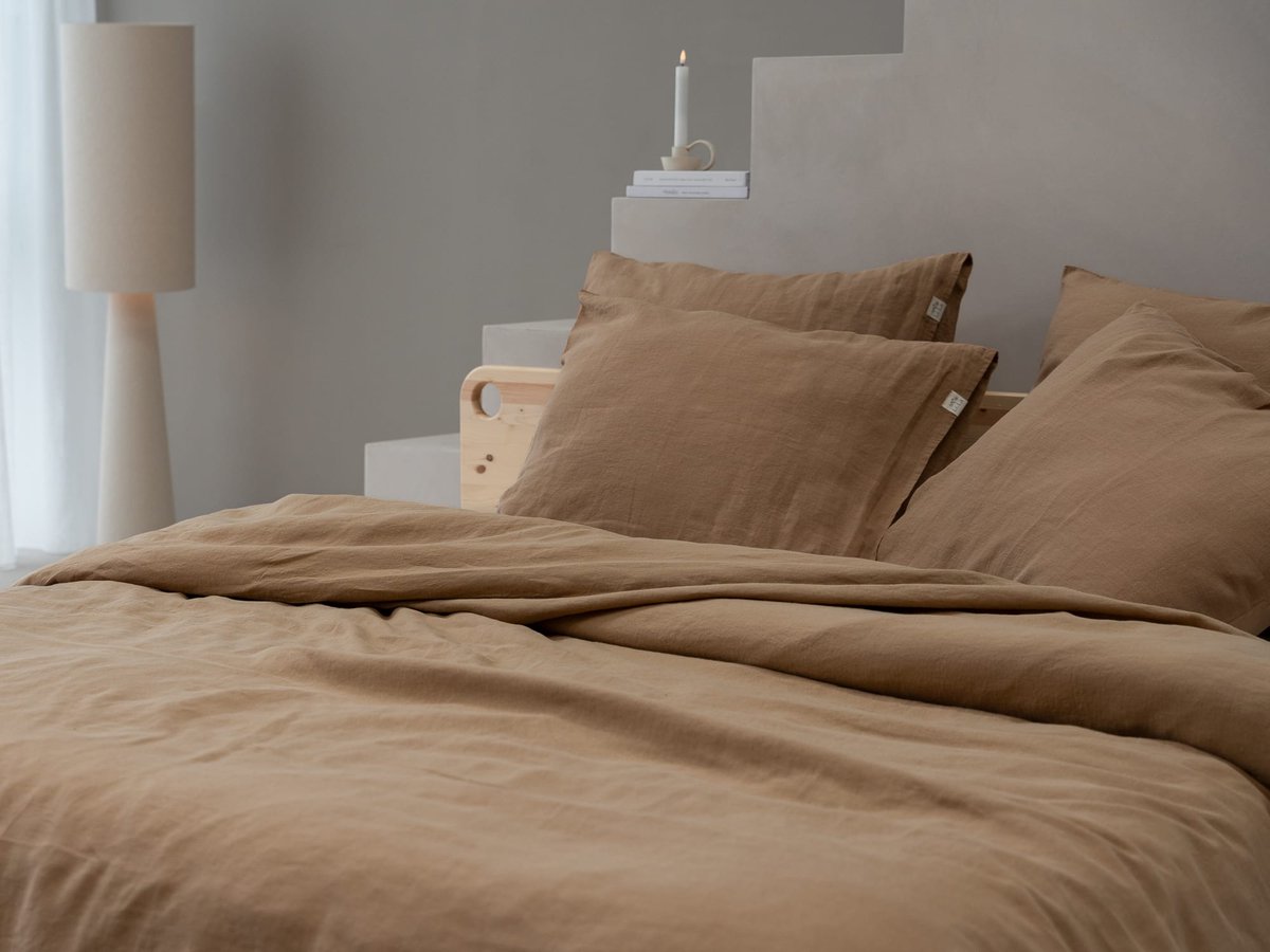 Linnen Label - Duurzaam 100% Europees gewassen linnen dekbedovertrek set - 240 x 220 cm met 2 kussenslopen 60 x 70 cm - Toffee