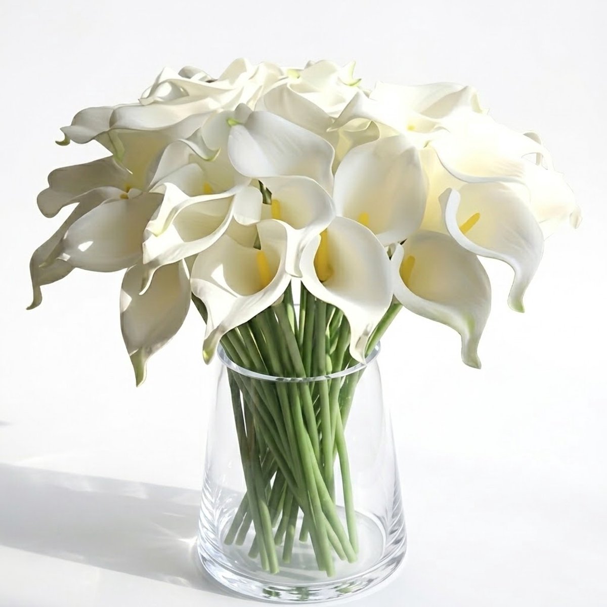 Witte kunstbloemen calla lelie boeket kunstbloemen 10 stuks met lange stelen voor vaas tafel en interieur decoratie bloemen met kelkvorm