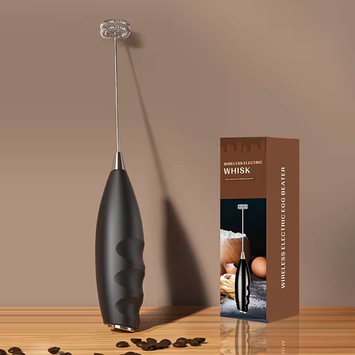 Melkopschuimer en koffiemixer met één opzetstuk – snoerloze elektrische keukenmachine met roestvrijstalen opzetstuk voor het snel opschuimen van melk voor koffie, thee en gebak, werkt op AA-batterijen (2 batterijen niet inbegrepen) – zwart