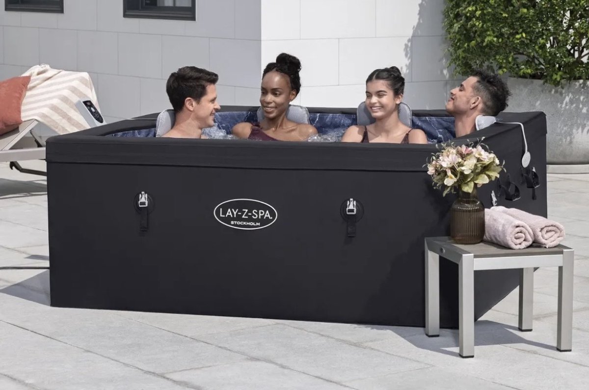 Lay-Z-Spa Stockholm AirJet spa - 6 personen