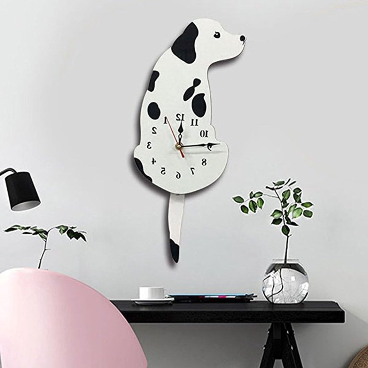 Creatieve Wandklok met Hond Ontwerp van Acryl voor Woonkamer, Slaapkamer en Kinderkamer - Decoratie voor Thuis (42cm x 18cm) - Batterij Niet Inbegrepen