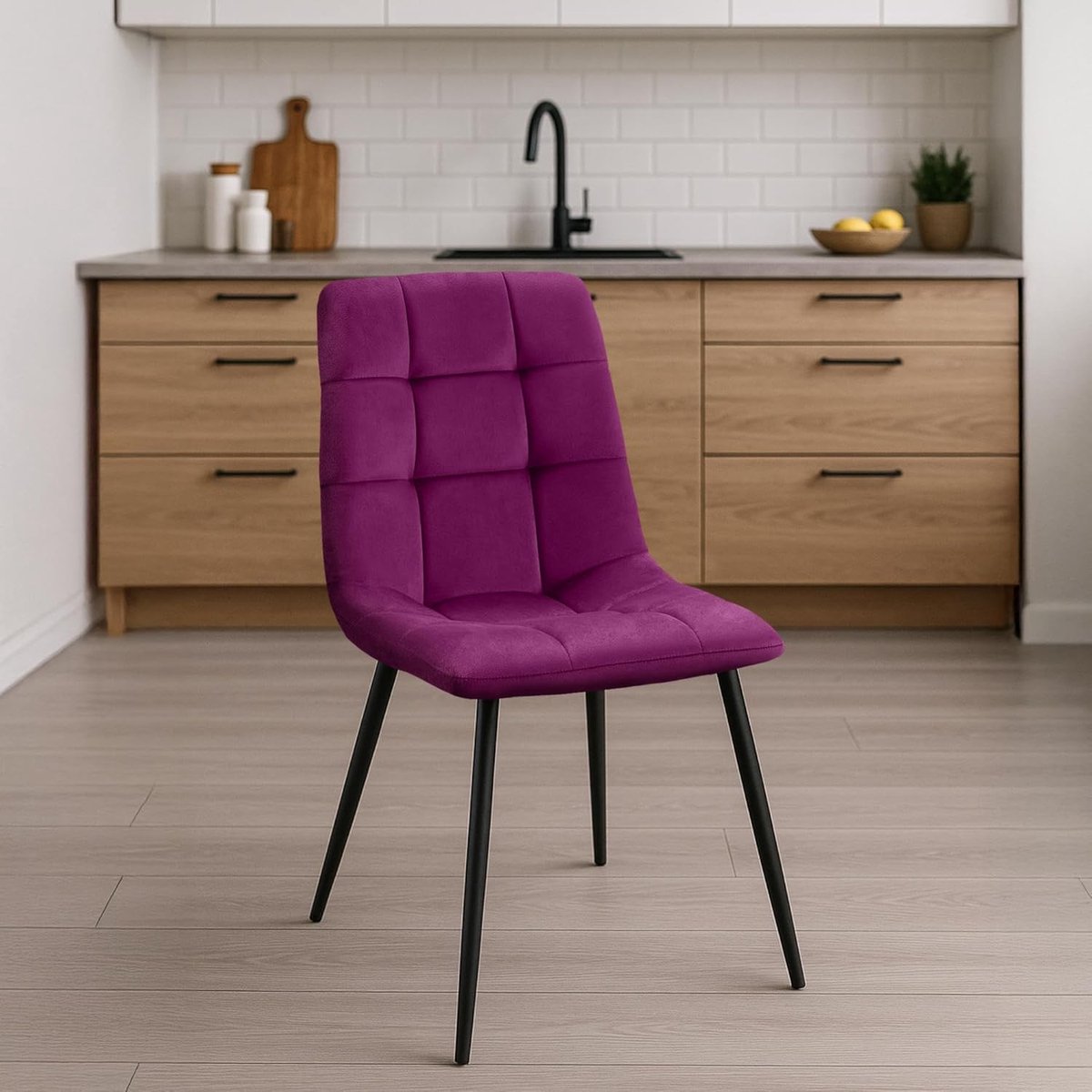 Eetkamerstoelen Set van 4 84x45x55 cm Velvet Metaal – Moderne Comfort Stoelen Zonder Armleuning met Gewatteerde Zitting en Stevige Rugleuning – Purper – Laura