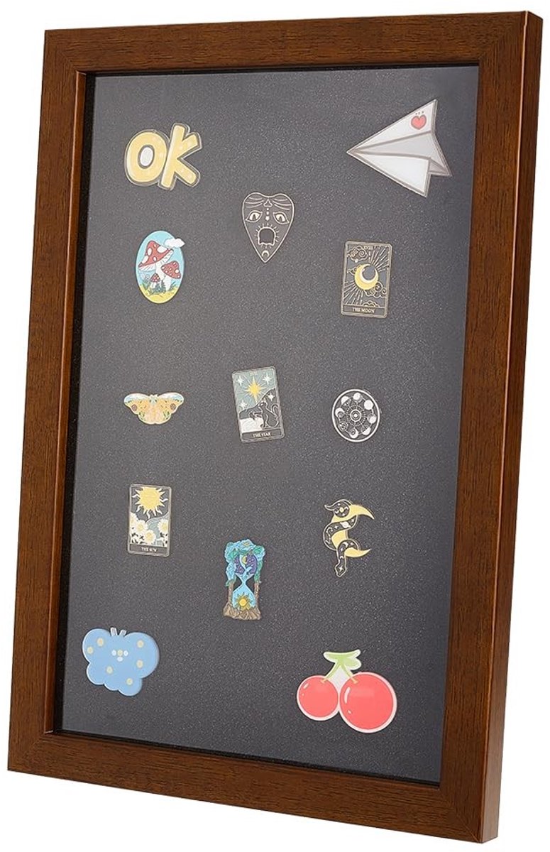 Dailygoods - Dailygoody - Pin Display Case - Medaille Houten Fotolijst - Decoratieve Vitrine - Camel - Badge Collectie - Geschikt voor Militaire Medailles