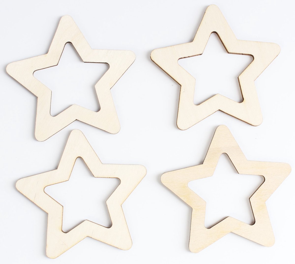 Houten kerstversiering - Wooden Christmas decoration | Servetringen sterren 7 x 7cm Napkin rings stars (4 st) | Licht hout - Natural wood | Tafelaccessoires - Table accessories - Diner Accessoires - Tafel Decoratie - Kerstmis