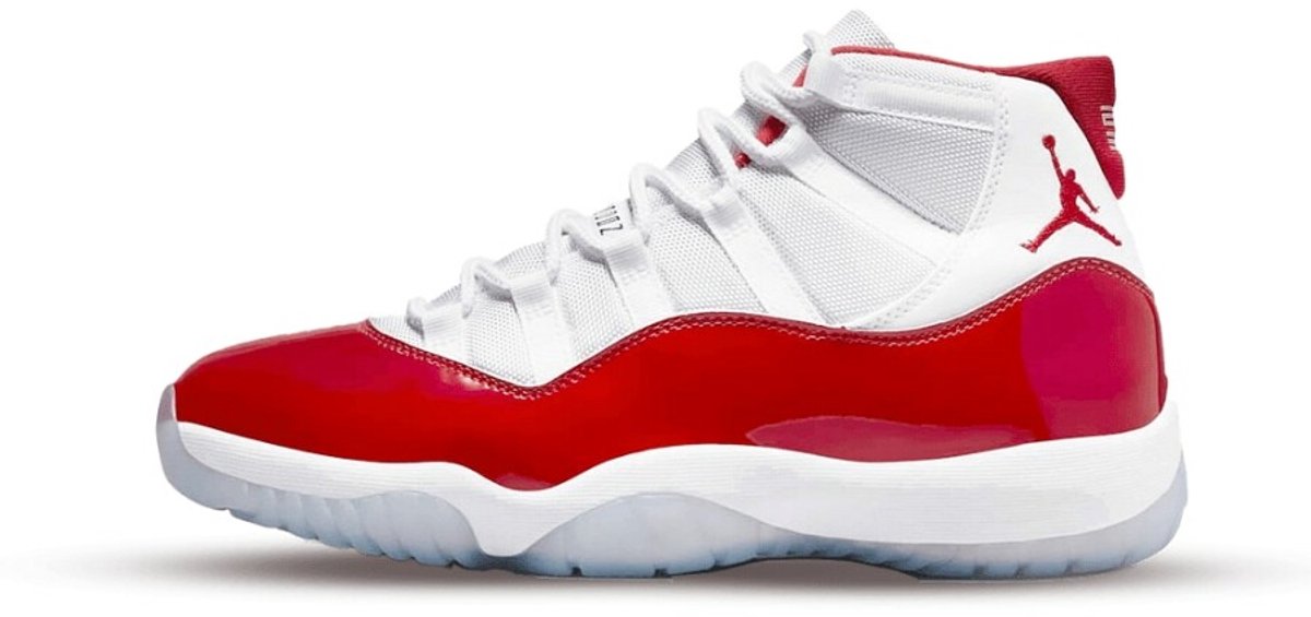 Jordan 11 Retro Cherry (2022) - Maat 36